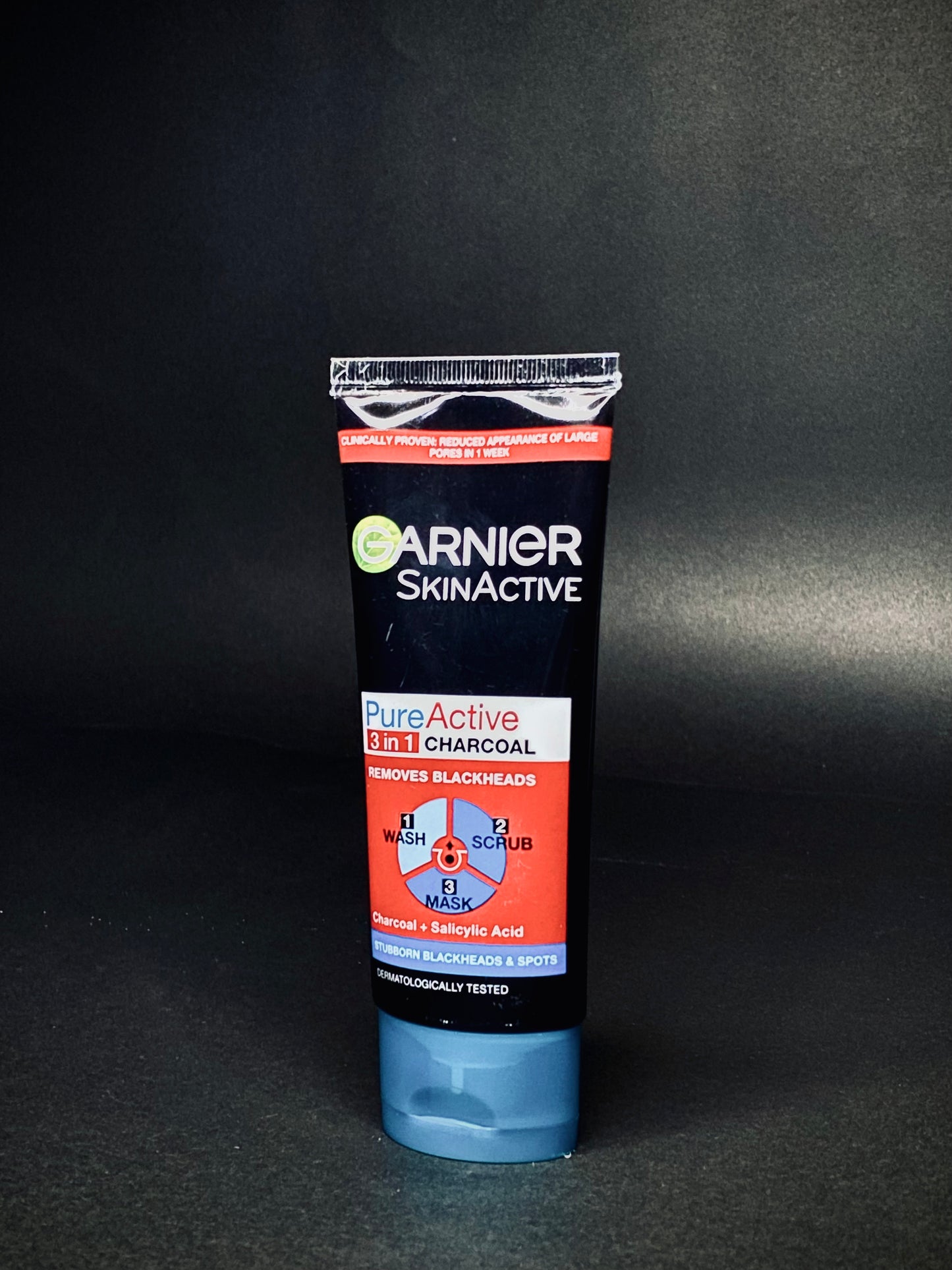 GARNIER Face Wash